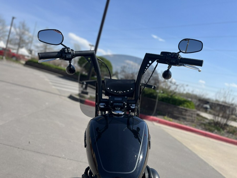 2019 Harley-Davidson® FXBB Street Bob® Vivid Black 039118