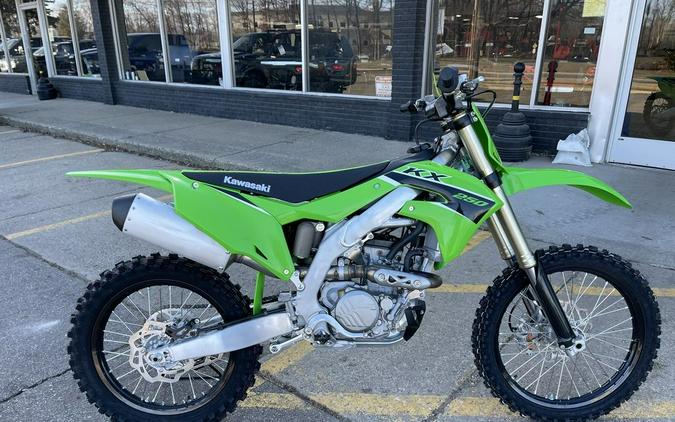 2023 Kawasaki KX250 First Look [8 Fast Facts for Motocross Racing]