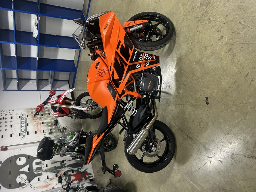 2023 KTM RC 390
