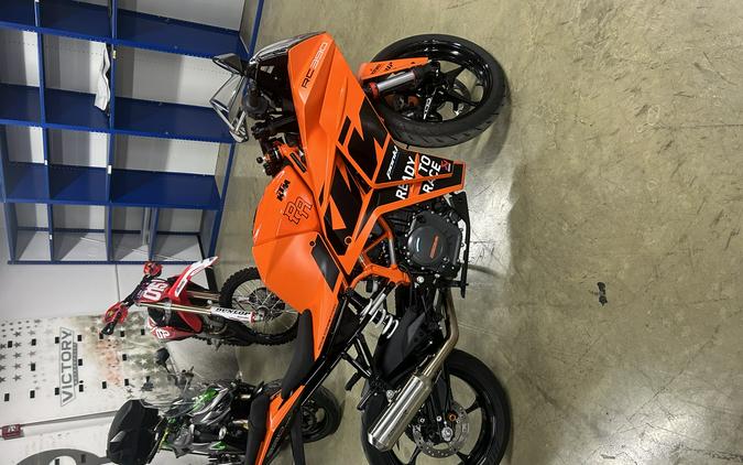 2023 KTM RC 390