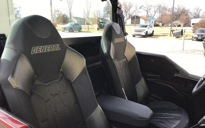 2021 Polaris® General 1000 Deluxe