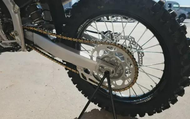 New 2026 HONDA CRF 450RWE