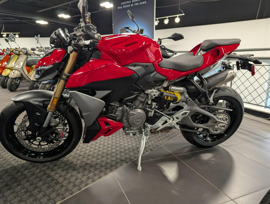 2026 Ducati STREETFIGHTER V2