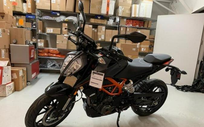 2023 KTM 390 Duke - Grey