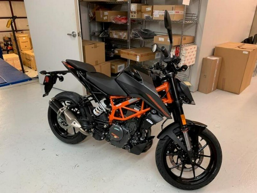 2023 KTM 390 Duke - Grey