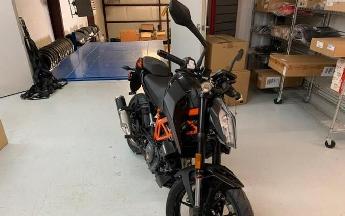 2023 KTM 390 Duke - Grey