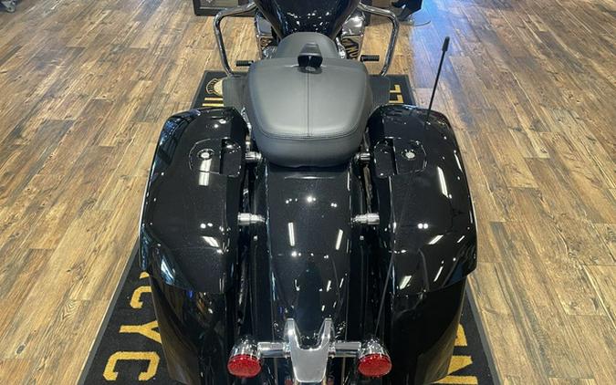 2025 Indian Challenger Limited Black Metallic