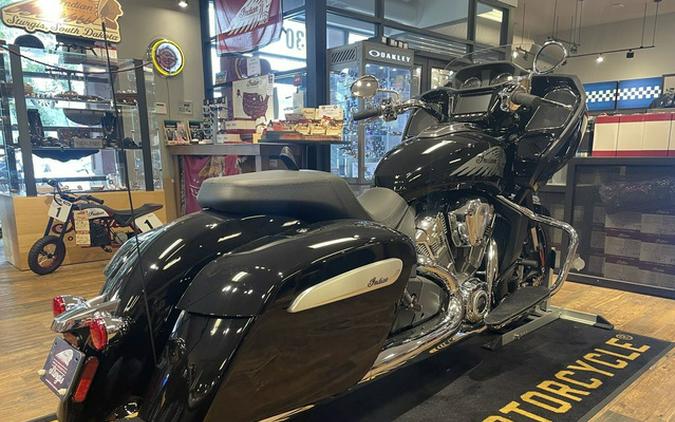 2025 Indian Challenger Limited Black Metallic