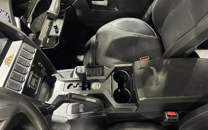 2022 Yamaha Wolverine RMAX4 1000 XT-R