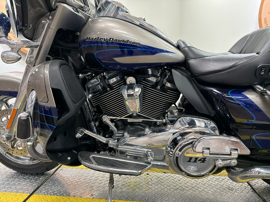 2017 Harley-Davidson CVO ELECTRA GLIDE ULTRA LIMITED