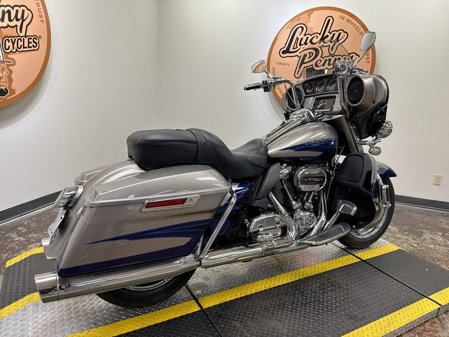 2017 Harley-Davidson CVO ELECTRA GLIDE ULTRA LIMITED