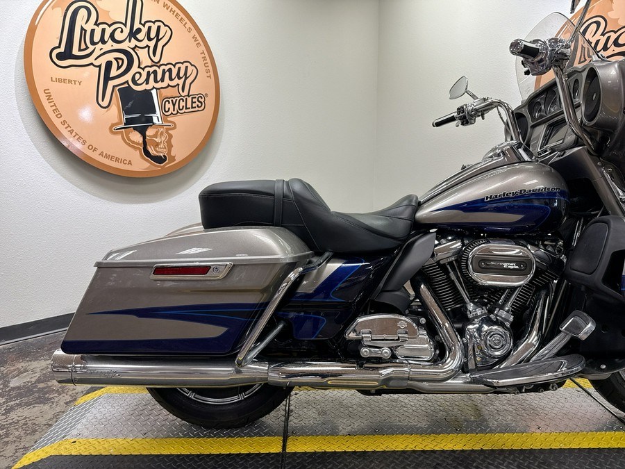 2017 Harley-Davidson CVO ELECTRA GLIDE ULTRA LIMITED