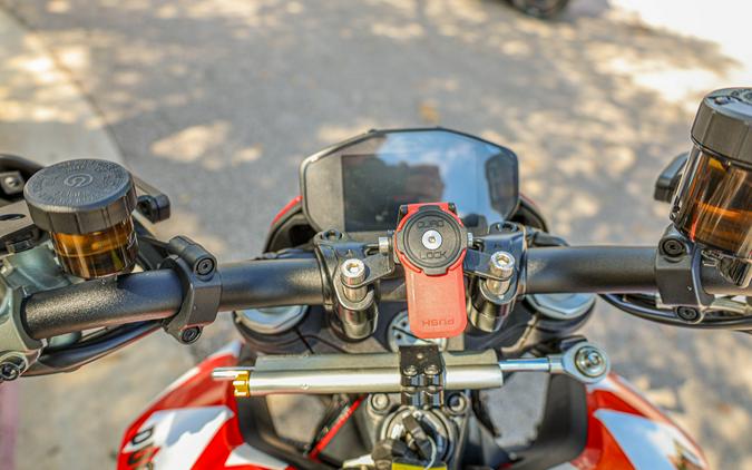 2020 DUCATI HYPERMOTARD 950