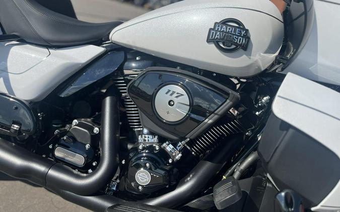 2026 Harley-Davidson® FLTRXL Road Glide Limited White Onyx Pearl