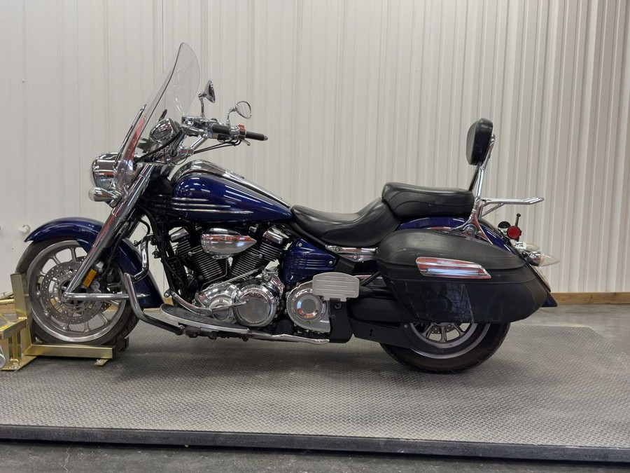 2009 Yamaha Stratoliner Base
