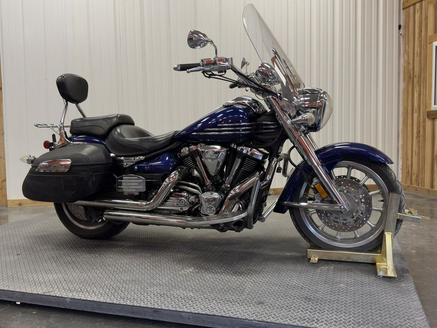 2009 Yamaha Stratoliner Base