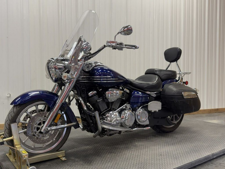 2009 Yamaha Stratoliner Base