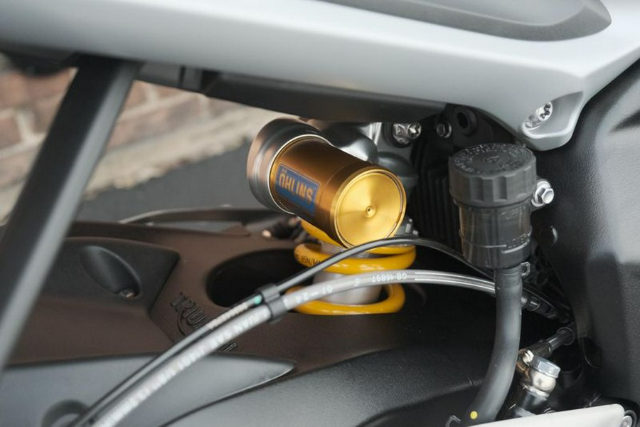 New 2025 Triumph Street Triple 765 RS