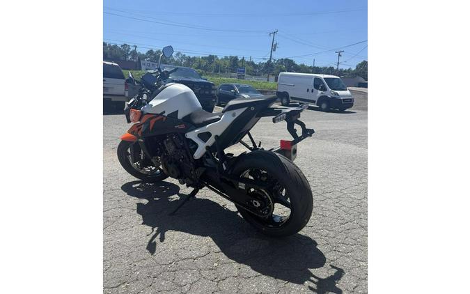 2027 KTM 990 DUKE