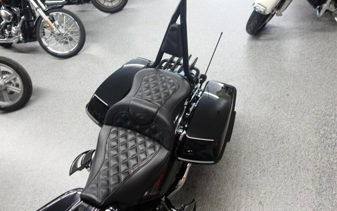 2015 Harley-Davidson Street Glide Special