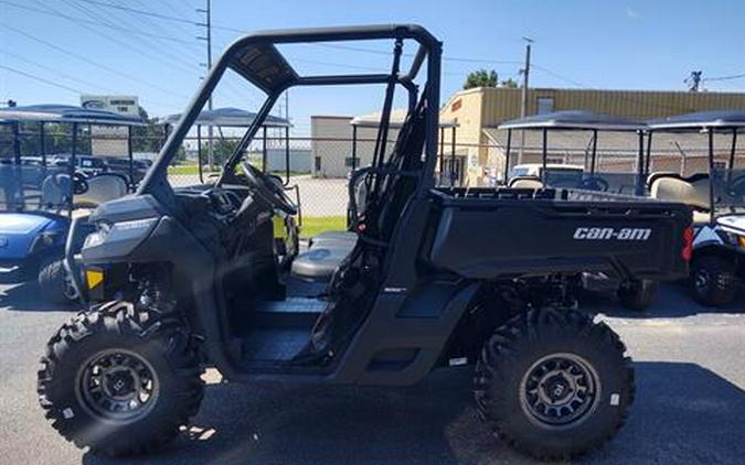 2024 Can-Am Defender HD9