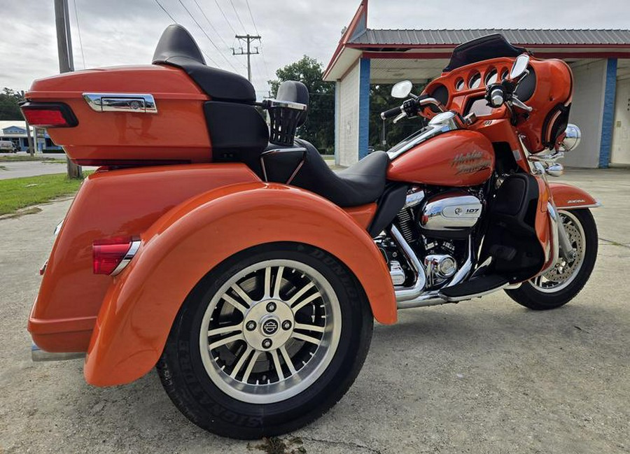 2018 Harley-Davidson® FLHTCUTG - Tri Glide® Ultra