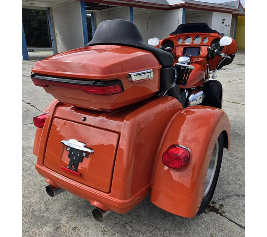 2018 Harley-Davidson® FLHTCUTG - Tri Glide® Ultra