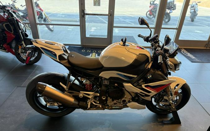 2026 BMW Motorrad 2026 BMW Motorrad S 1000 R WHITE