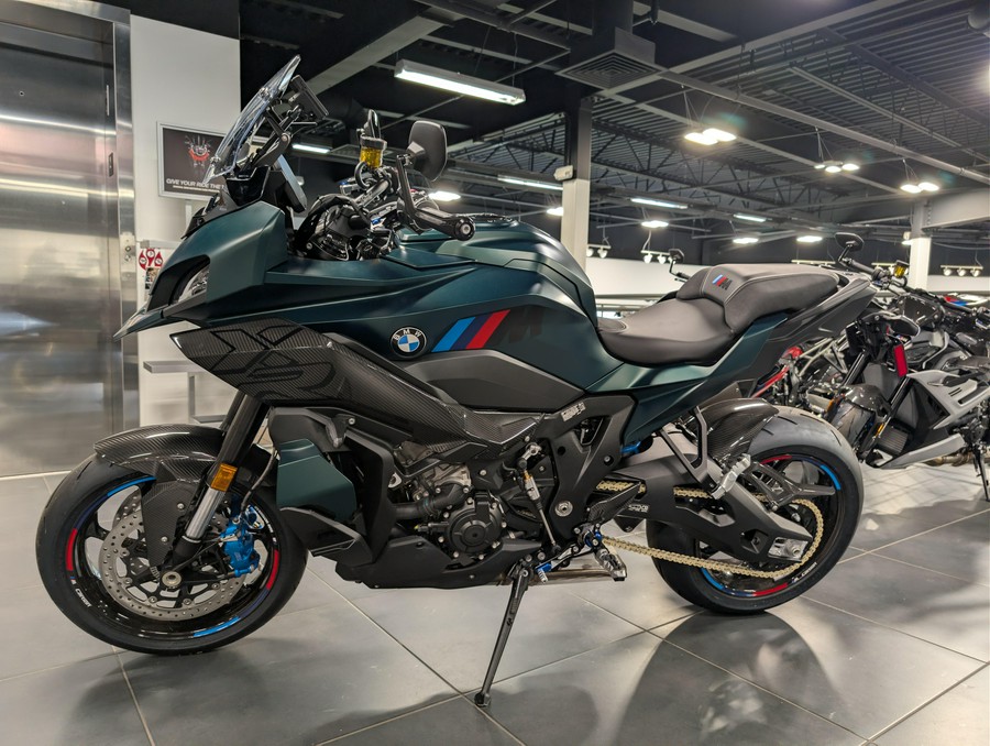 2026 BMW M 1000 XR