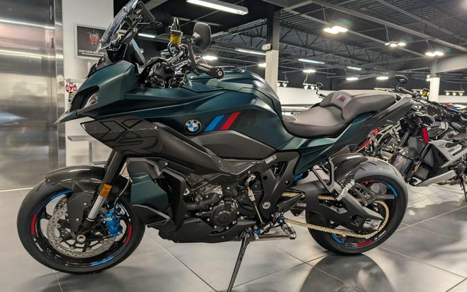2026 BMW M 1000 XR