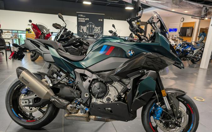 2026 BMW M 1000 XR