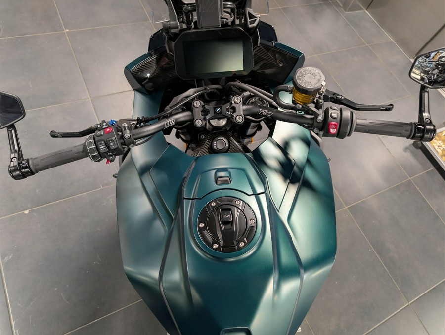 2026 BMW M 1000 XR