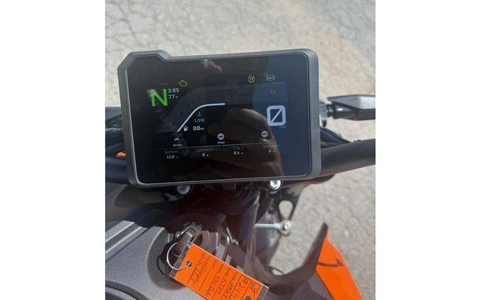 2027 KTM 990 DUKE