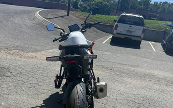 2027 KTM Duke 990