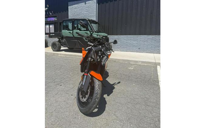 2027 KTM 990 DUKE