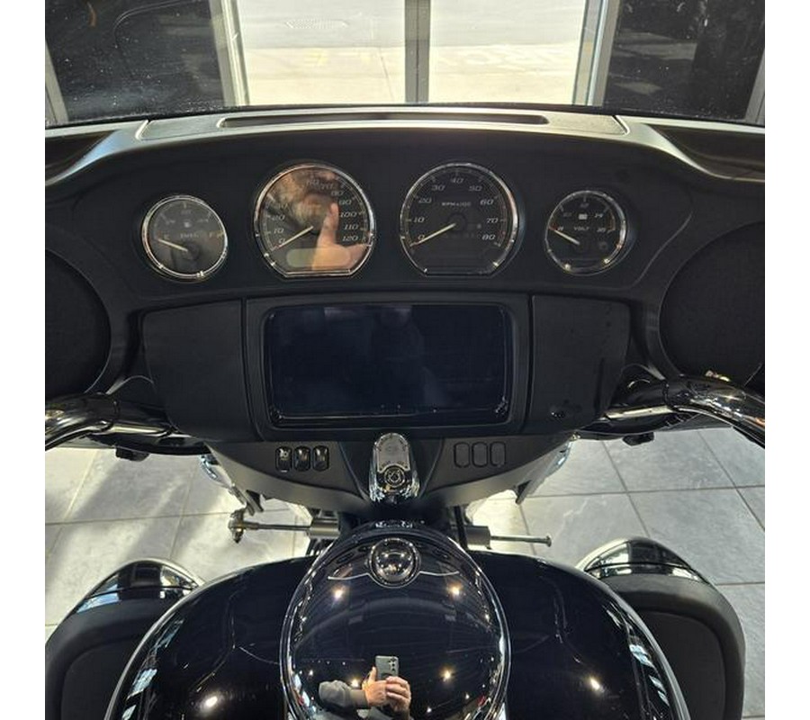 2023 Harley-Davidson® FLHTCUTG - Tri Glide® Ultra