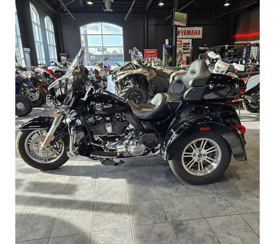 2023 Harley-Davidson® FLHTCUTG - Tri Glide® Ultra