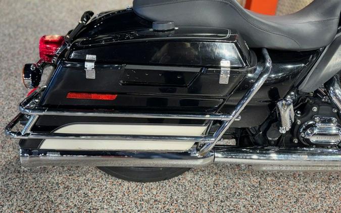 2011 Harley-Davidson FLHTP - Electra Glide Police