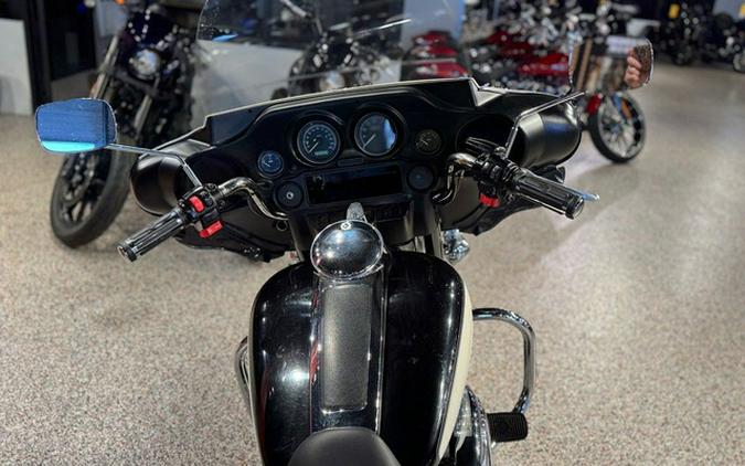 2011 Harley-Davidson FLHTP - Electra Glide Police