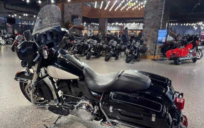 2011 Harley-Davidson FLHTP - Electra Glide Police