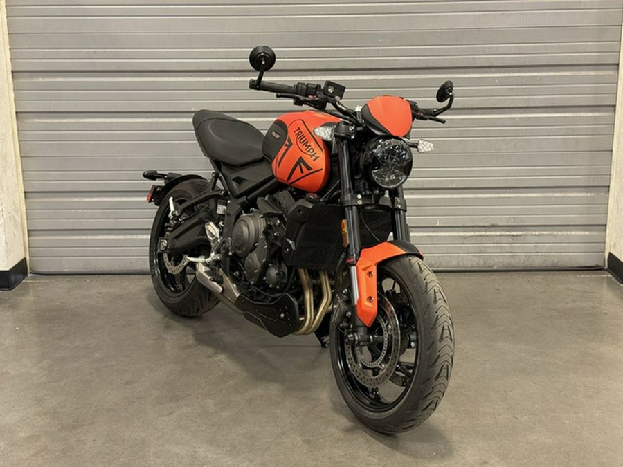 2023 Triumph Trident 660 Matte Baja Orange / Matte Storm Grey 660