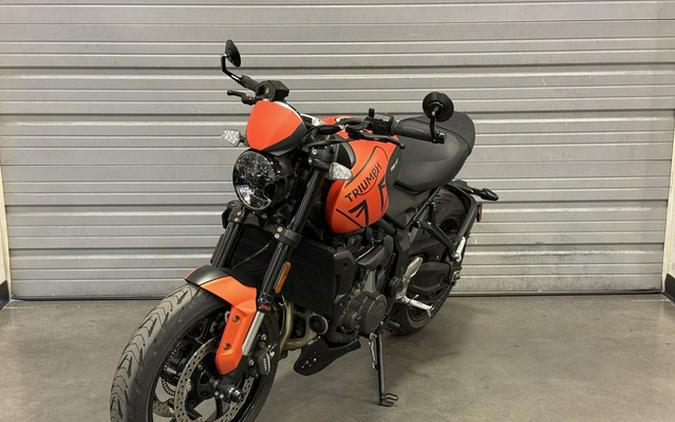 2023 Triumph Trident 660 Matte Baja Orange / Matte Storm Grey 660