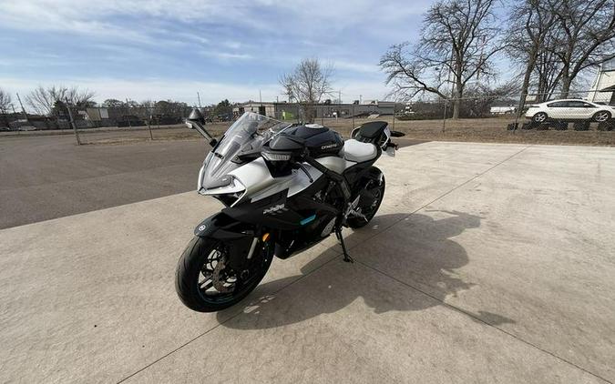 2026 CF Moto Cycle 675SS