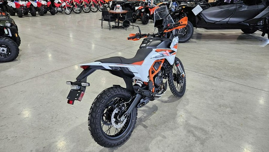 2026 KTM Adventure 390 R