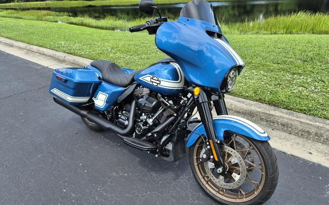 FLHXST 2023 Street Glide ST