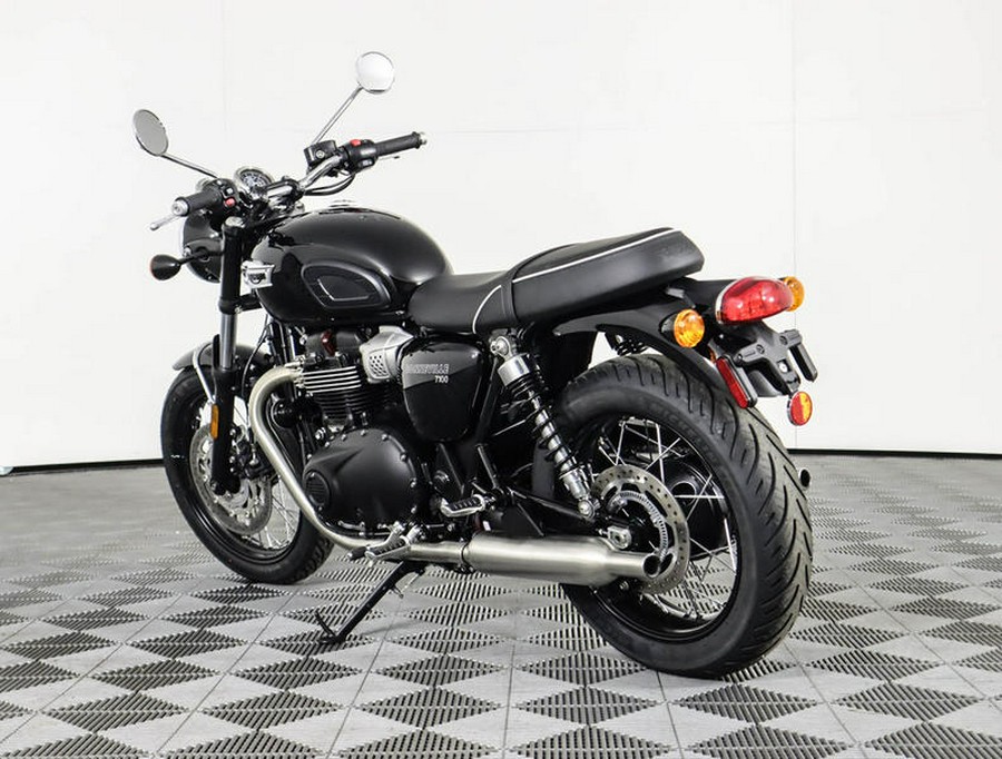 2024 Triumph Bonneville T100 Jet Black