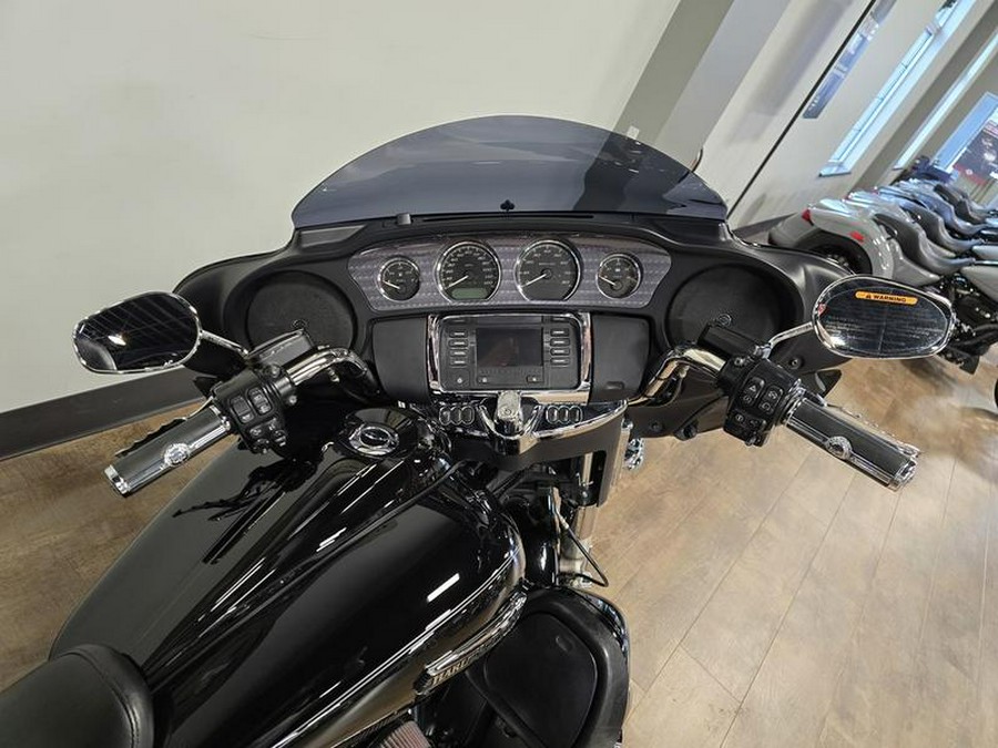 2014 Harley-Davidson® FLHTCU - Electra Glide® Ultra Classic®