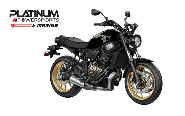 2026 Yamaha XSR700 Raven