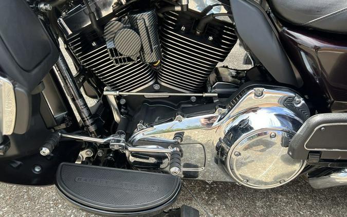 2014 Harley-Davidson FLHTCUTG - Tri Glide Ultra