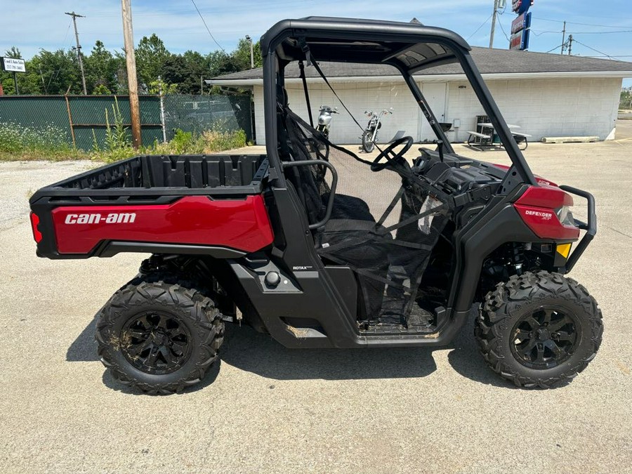 2024 Can-Am™ Defender XT HD9